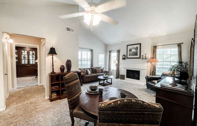 SaddleBrook apartments in Dallas, TX 1,2 & 3 Bedroom Apartment Homes.