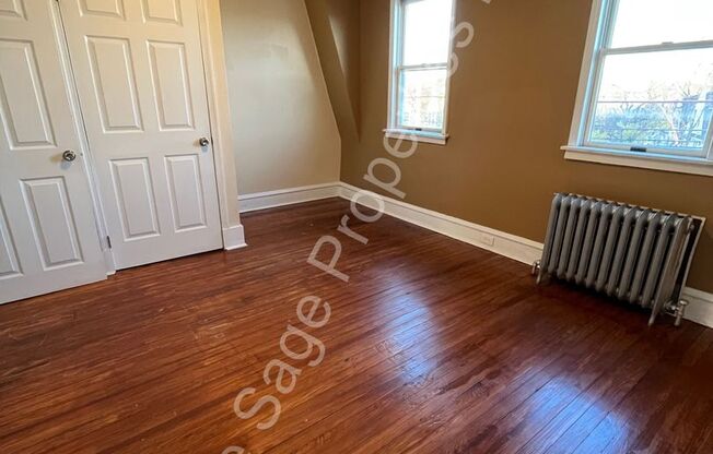 3 beds, 1 bath, $1,450