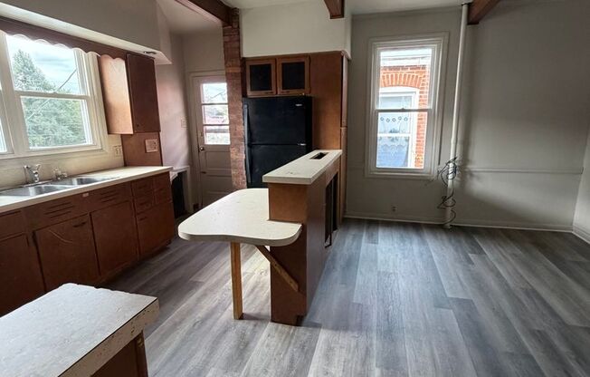 264 W Jackson St