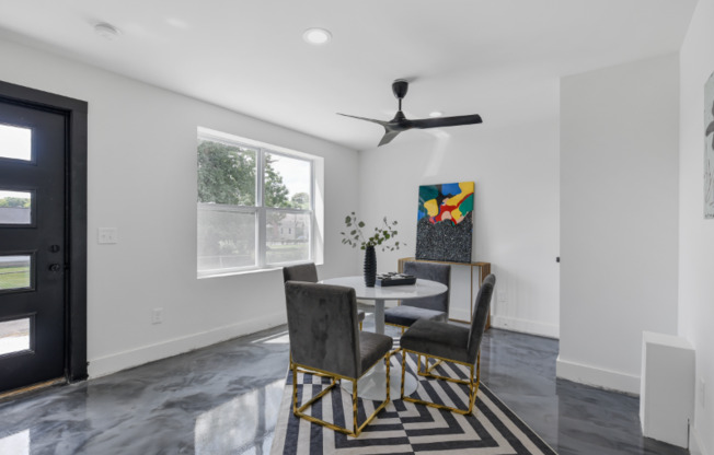 11 ALT GDN ST