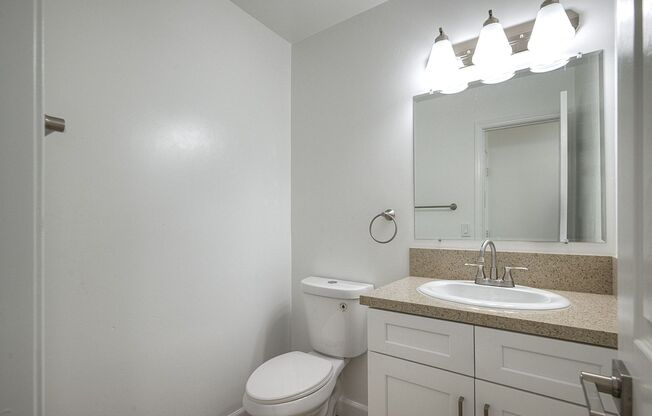 2 beds, 1.5 baths, 930 sqft, $2,695, Unit #20 - 2X1.5 930 SQ FT