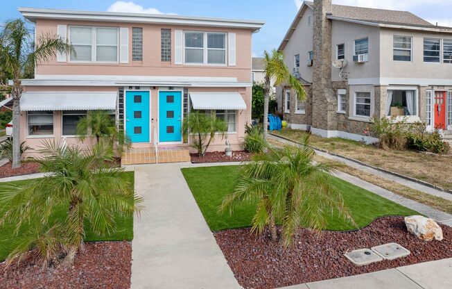 Charming 2Bedroom, 2Bath Home Just Steps from the Beach!