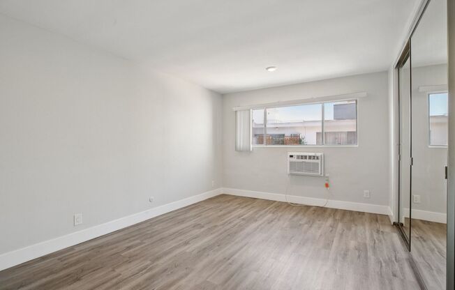 1 bed, 1 bath, 695 sqft, $1,898, Unit 319