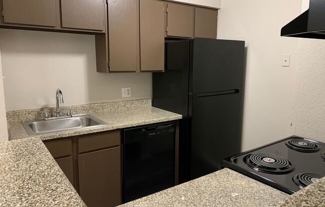 1 bed, 1 bath, 545 sqft, $795, Unit 2402