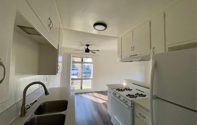 5246 Blackwelder St.