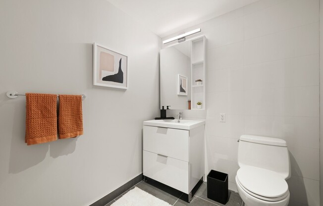 2 beds, 1.5 baths, $3,850, Unit 710N