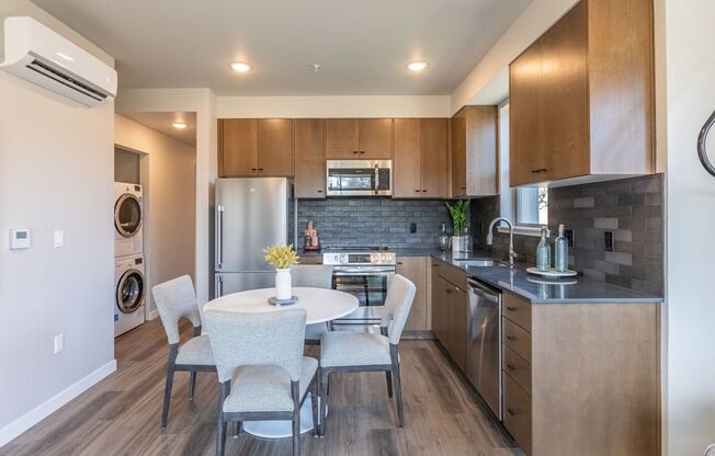 Beautifully finished apartments in N Portland!