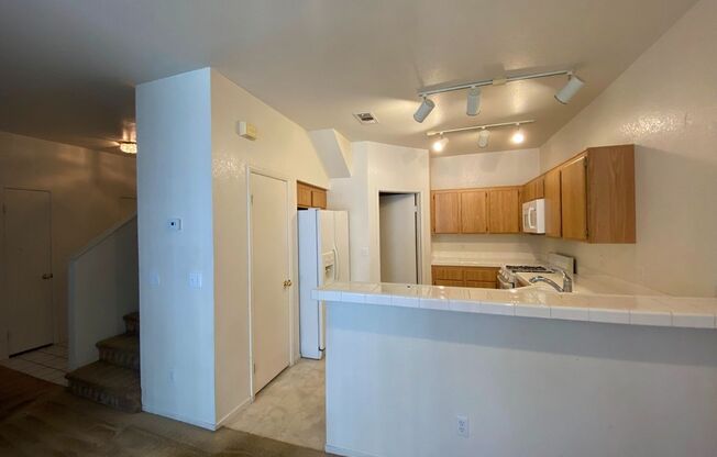 2 beds, 2.5 baths, $1,775, Unit # 1012