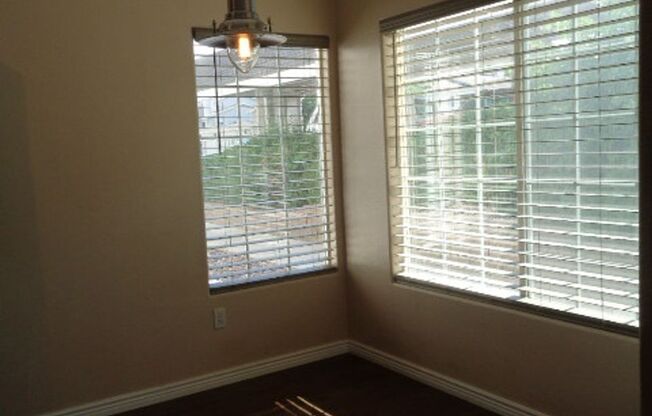 Stunning 2 BR/2 BA Lower Level Condo w/ 1 Car Detached Garage!!