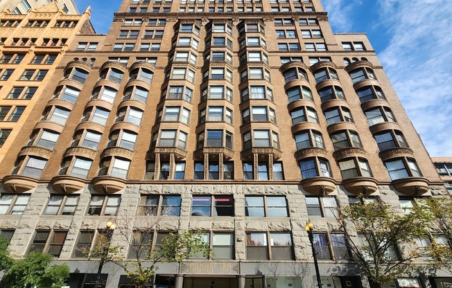 431 S Dearborn St, Chicago IL 707