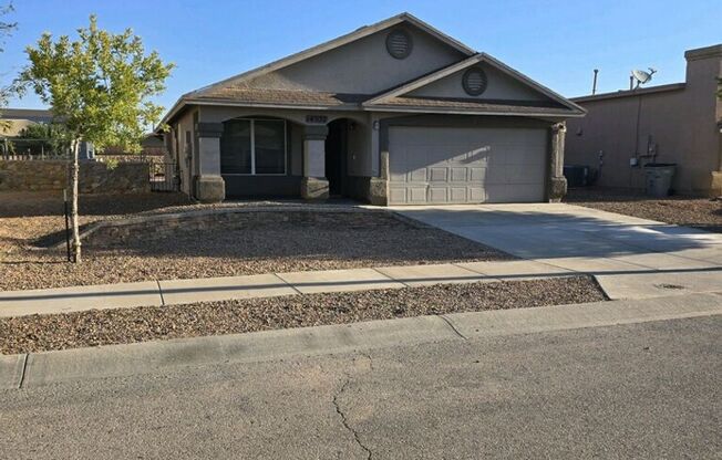 Newly remodeled Home in far East El Paso