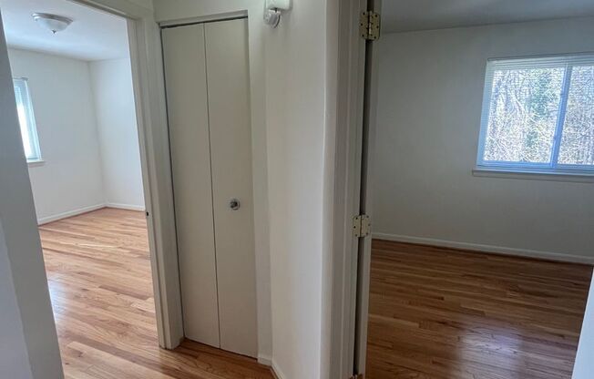 2 beds, 1 bath, 650 sqft, $1,350, Unit 4229 #D