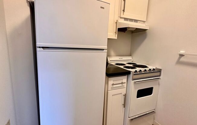 Studio, 1 bath, 527 sqft, $1,525, Unit 0710