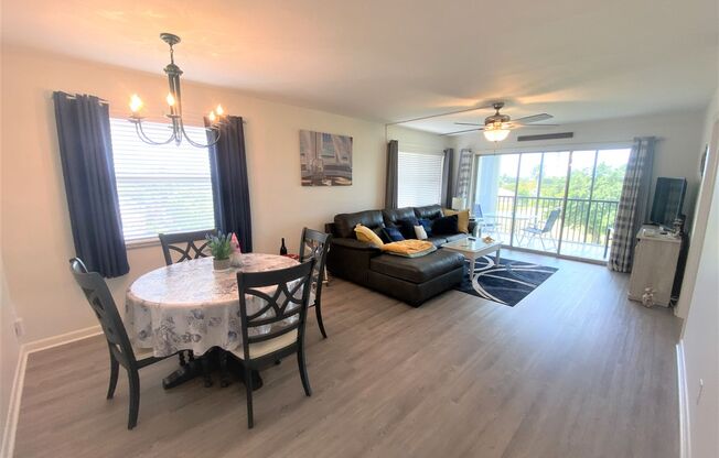 ** FAIRWAY GARDENS AT LELY ** 2 BED / 2 BATH CONDO - TURNKEY - SHORT TERM OR SEASONAL RENTAL