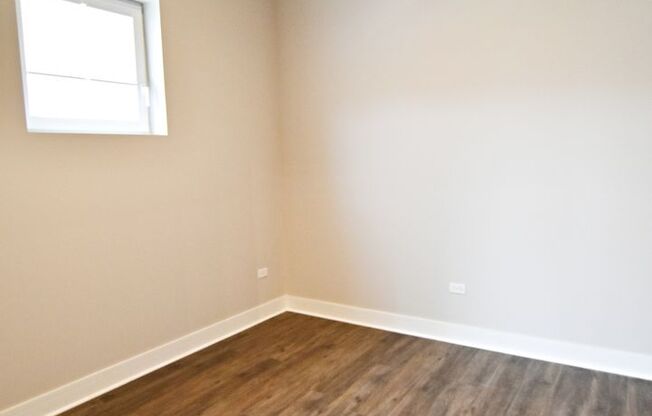 3 beds, 2 baths, 1,215 sqft, $4,800, Unit 3833-301