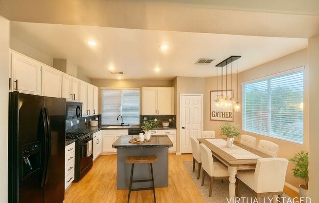 POOL HOME IN SUMMERLIN!