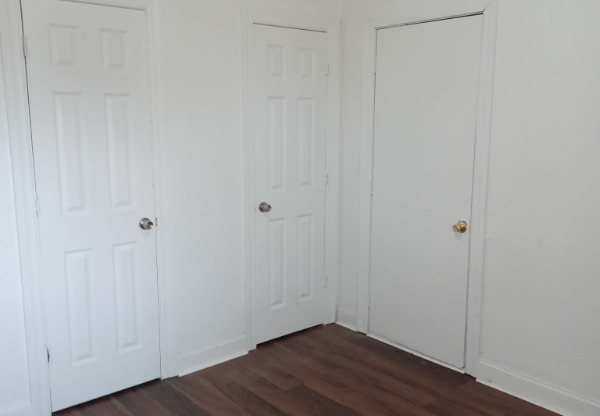 1221 W Atkinson Ave, Milwaukee WI