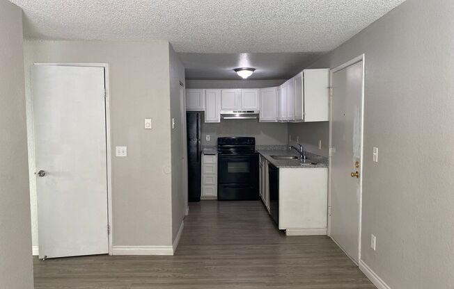 3 beds, 2 baths, 643 sqft, $2,350, Unit C303