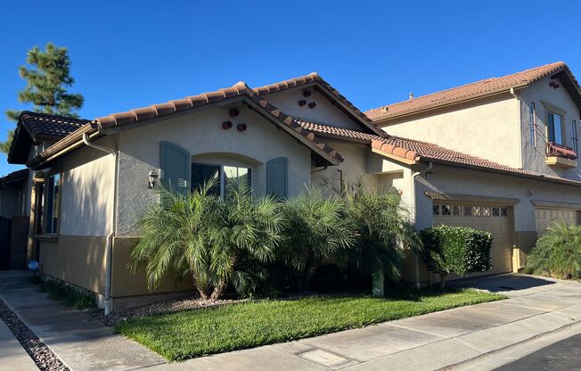 Spacious single story 2-bed with an office for rent