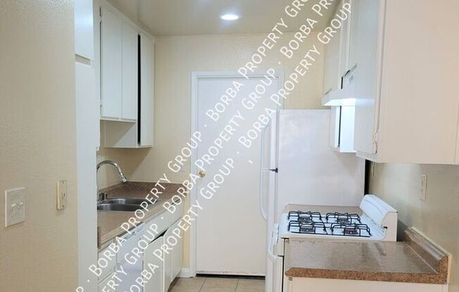 1051 DAWSON AVE 