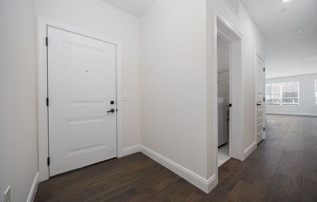 2 beds, 2 baths, 1,262 sqft, $2,200, Unit 302