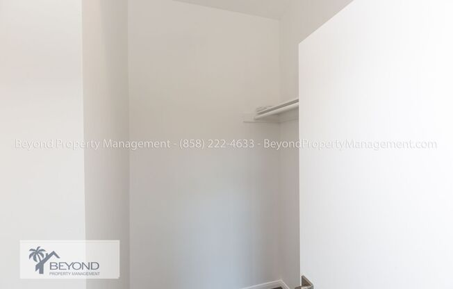 2 beds, 1 bath, 716 sqft, $2,388, Unit 4433 Menlo Ave. (ADU)