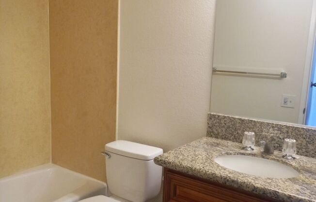 1 bed, 1 bath, 665 sqft, $2,100, Unit 230