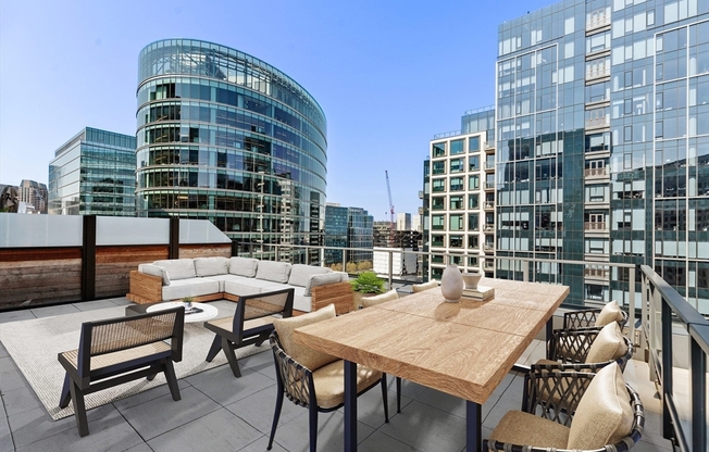 131 SEAPORT BLVD