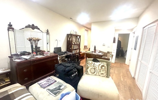 1636 N PARK