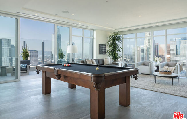 6 beds, 9.5 baths, 19,313 sqft, $80,000, Unit PH
