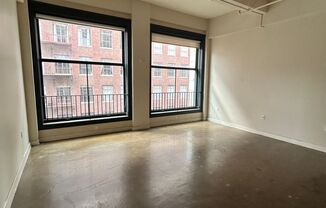 1 bed, 1 bath, 691 sqft, $1,875, Unit #906