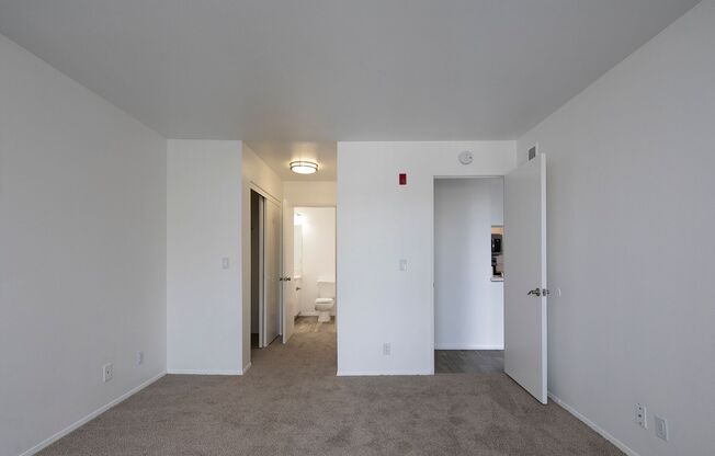 2 beds, 2 baths, 954 sqft, $2,695, Unit 321