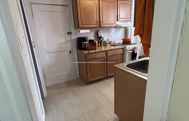 5 Barrows St