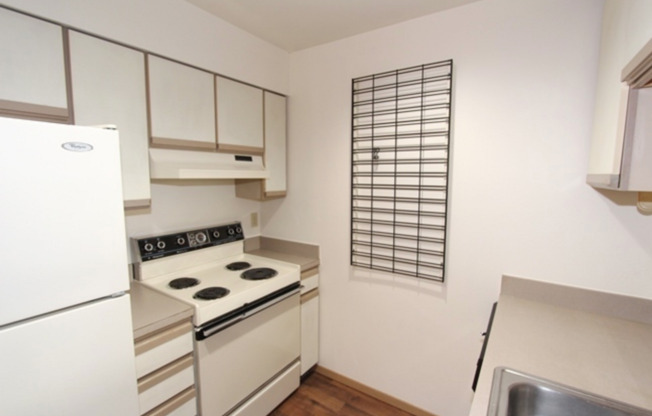 1 bed, 1 bath, 525 sqft, $1,678, Unit 104