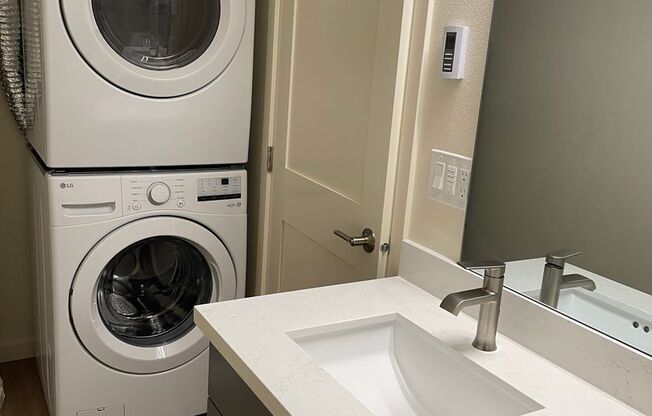 1 bed, 1 bath, 435 sqft, $1,721, Unit 2