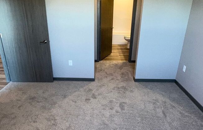 1 bed, 1 bath, 671 sqft, $1,120, Unit 103