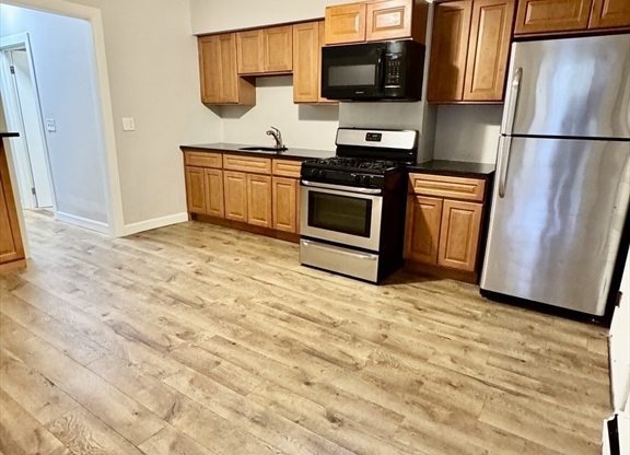 2 beds, 1 bath, 750 sqft, $2,875, Unit 1