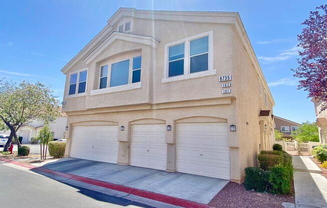 CHARMING 2 BEDROOM, 2 BATH CONDO WITH STYLISH UPGRADES THROUGHOUT!