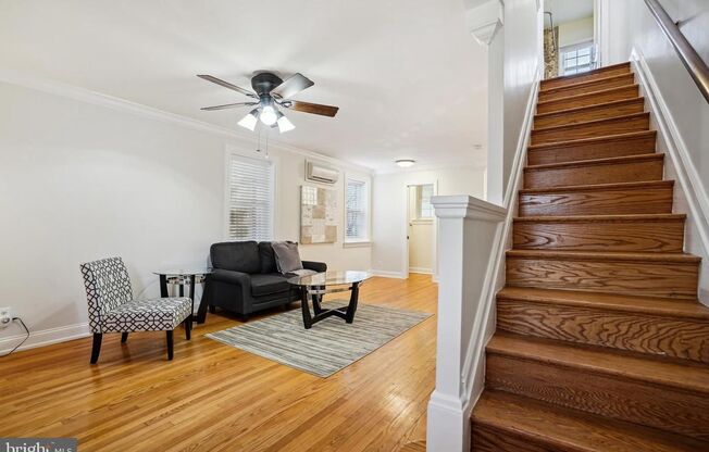 Gorgeous, Sun-lit,Townhouse in Alexandria