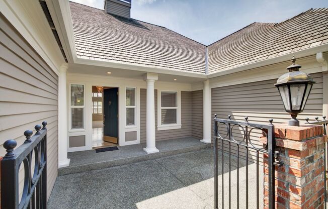 3bd/2.5ba Bellevue Home