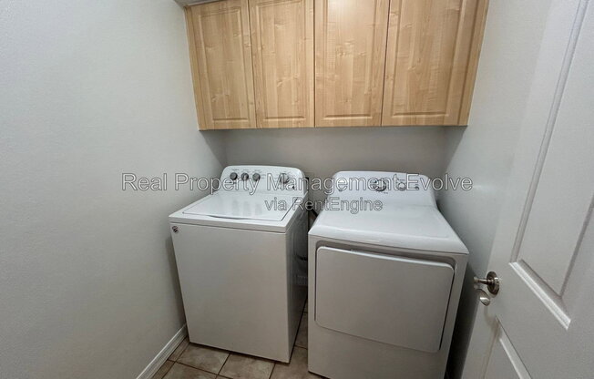 3 beds, 2 baths, 1,428 sqft, $1,995, Unit 240