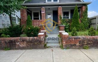 3746 N Capitol Ave