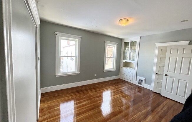 6 TAFT ST