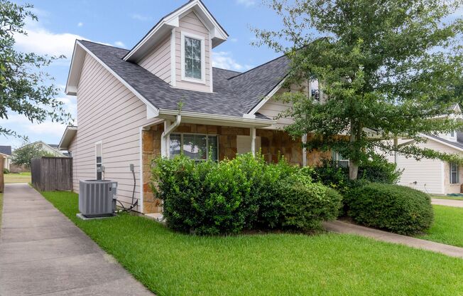Prime Location! Spacious 4-Bed, 4-Bath Home Near Texas A&M!