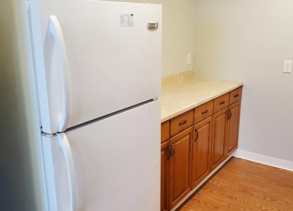 2 beds, 1 bath, 850 sqft, $1,250