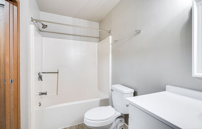 2 beds, 2 baths, 1,050 sqft, $1,799, Unit 3203