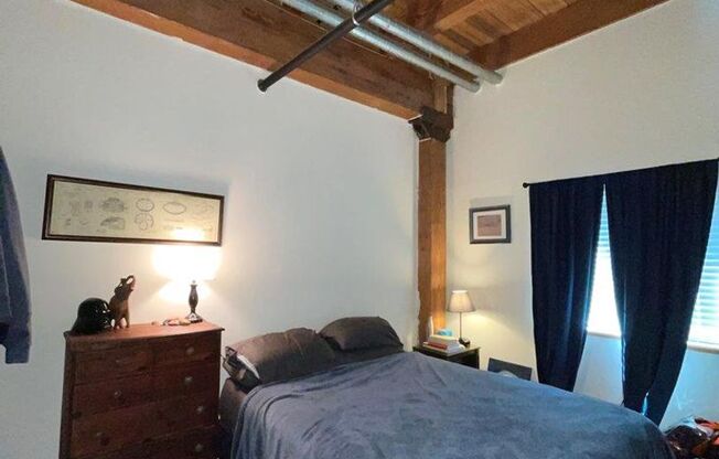 1 bed, 1 bath, 590 sqft, $1,300, Unit 416