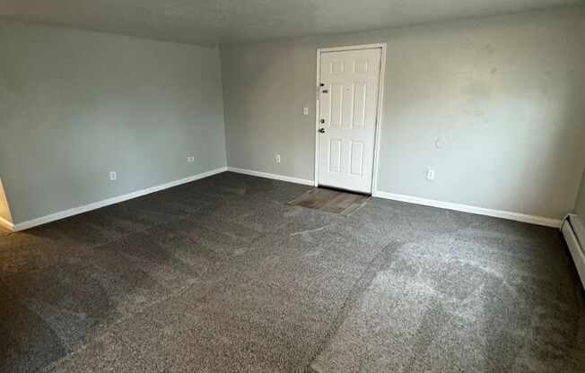 3 beds, 2 baths, $1,745, Unit # 7