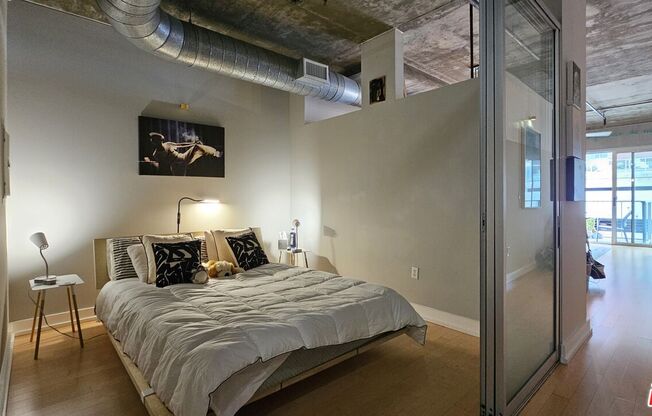 Studio, 1 bath, 660 sqft, $2,700, Unit 609