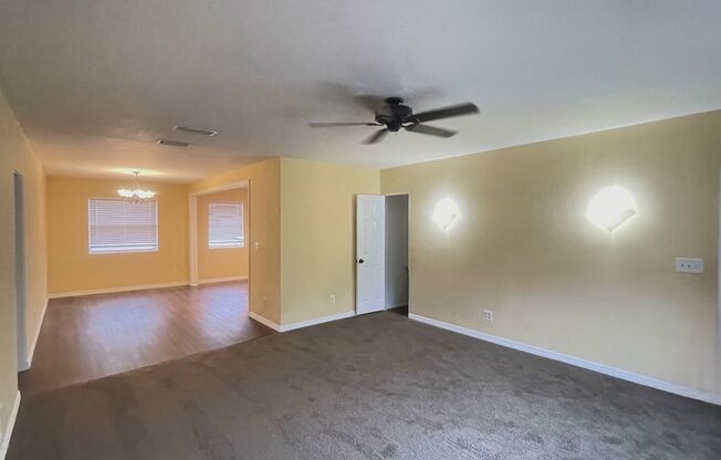 2 beds, 1 bath, 950 sqft, $1,195, Unit Unit 3